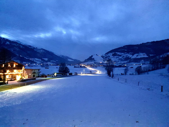 Appartement Fiffinjo, Zell am See