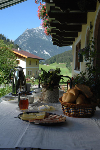 Others 5, Hinterkellaubauer, Hallein