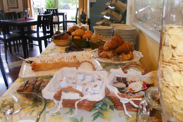 Food & Drinks 5, Apartment in Garda near Shopping, Verona