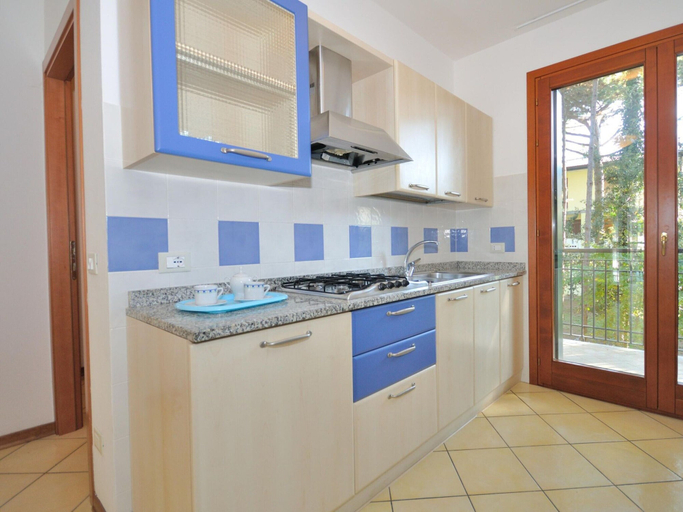Private kitchen 5, Apartment in Bibione Near Sandy Beach, Venezia
