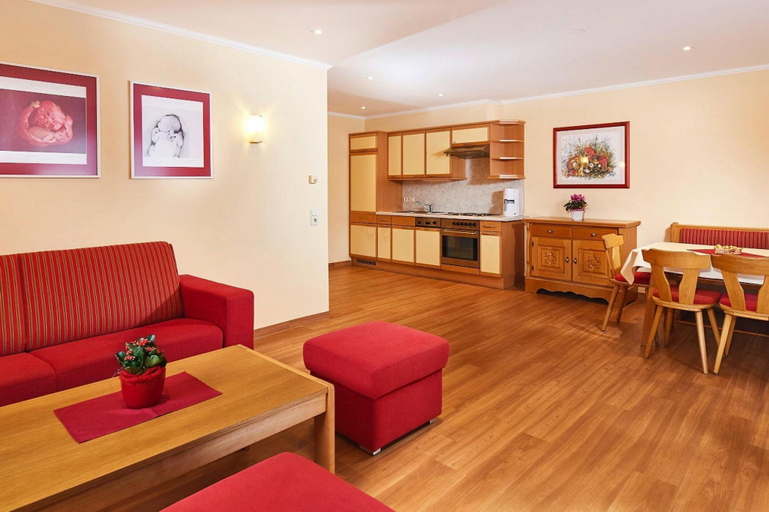 Others 4, Apartment in Flachau With Parking Space, Sankt Johann im Pongau