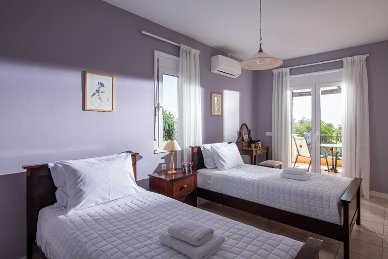 Room 2, Villa Elessa in Rethymno, Crete