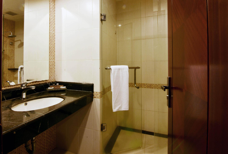 Bathroom 4