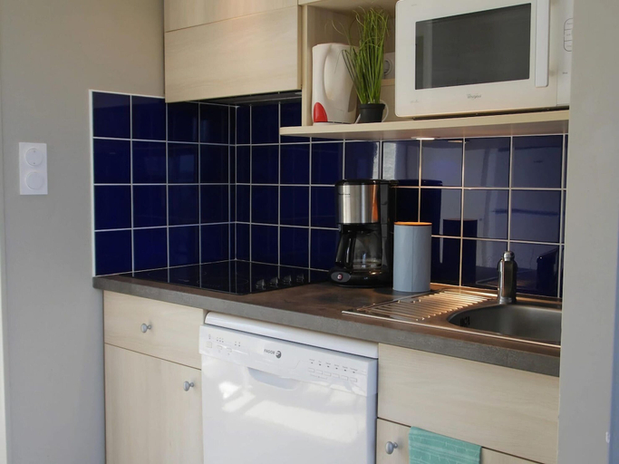 Private kitchen, Residence La Cote D'emeraude, Saint-cast-le-guildo, Terraced House for 6 People, Côtes-d'Armor