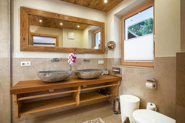 Bathroom 3, Chalet in Konigsleiten With Mountain Views & Spa, Zell am See