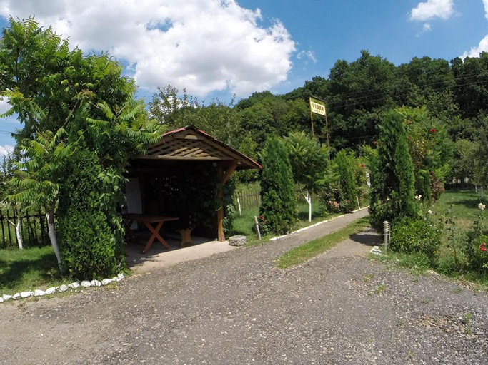 Others 3, Pensiunea Vidra, Hidiselu De Sus