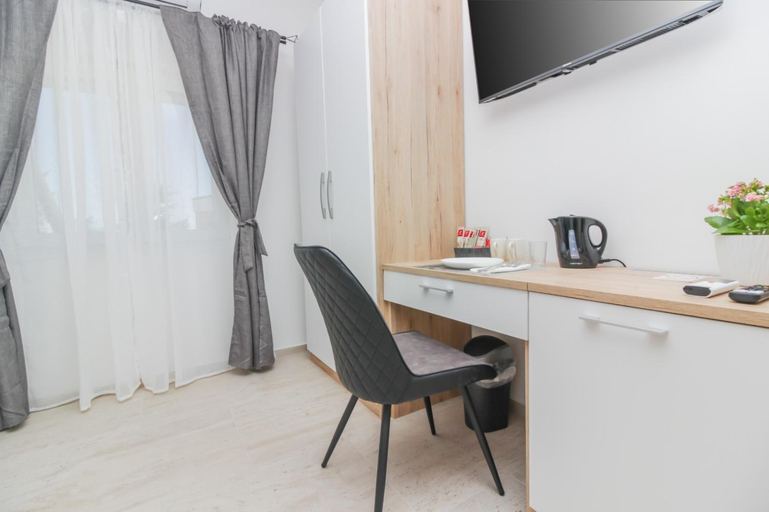 Others 5, Rooms Zemunik, Zemunik Donji