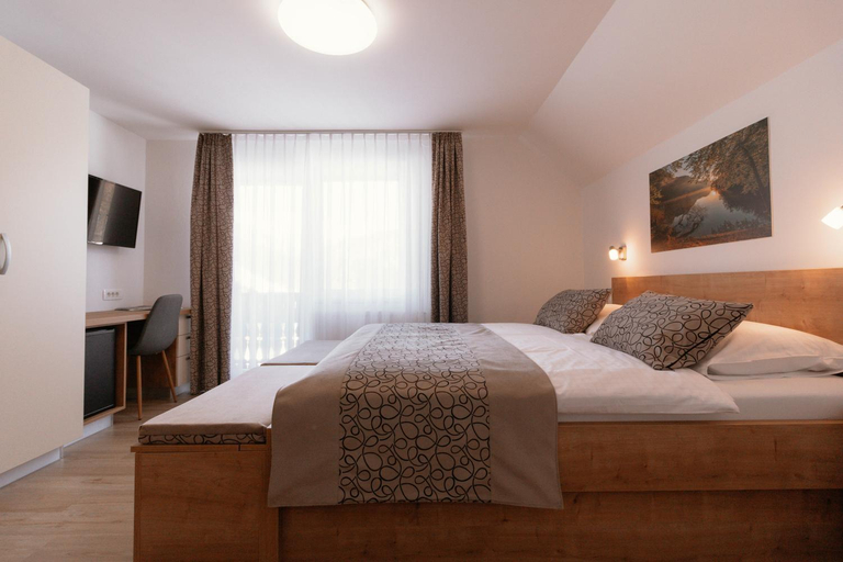 Bedroom 2, Apartments & Rooms Malej, Bohinj