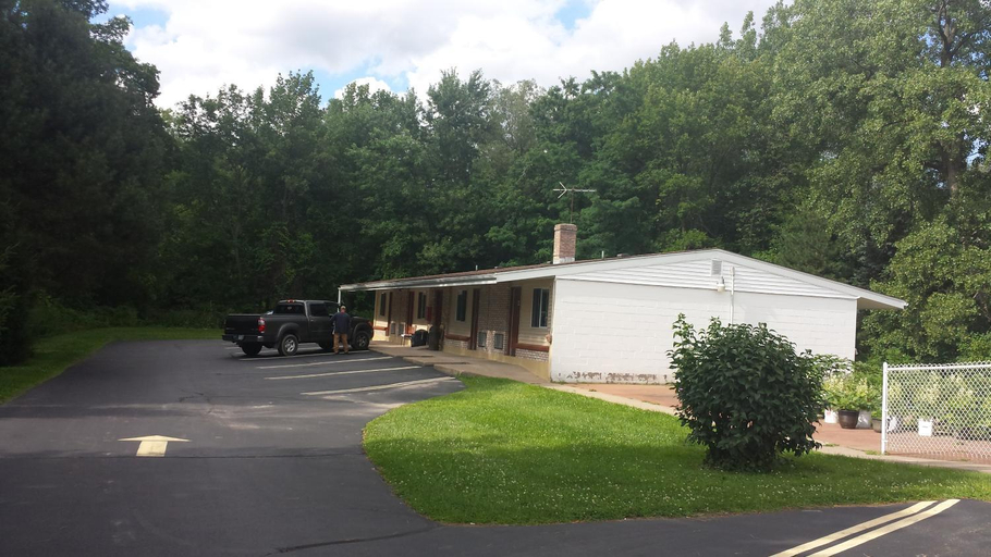 Others 4, Budget Inn Fairport, Monroe