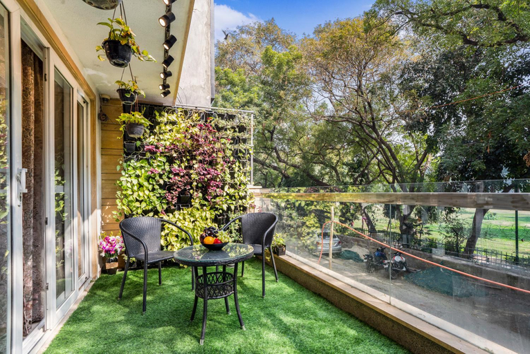 Others 4, Homlee - Pentagon 5 bhk super luxurious large flat, Delhi
