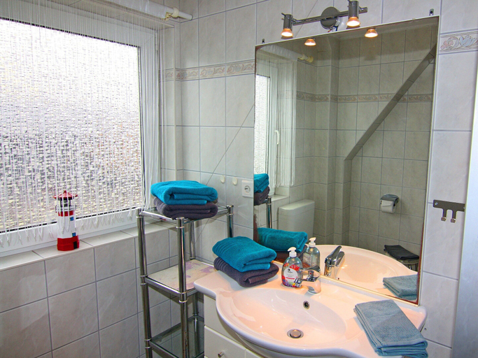 Bathroom 3, Wohnung Stapel in Busum, Dithmarschen