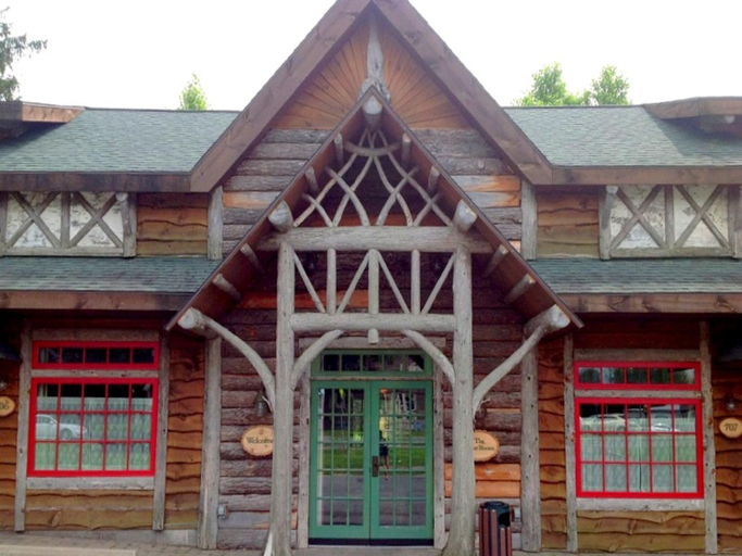 Others 3, Finger Lakes Lodging, Onondaga