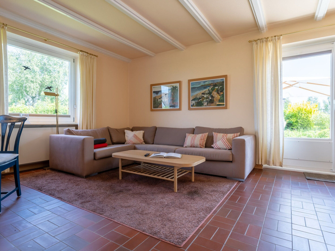 Living area 4, Thatched Roof House in St.peter Ording, Nordfriesland