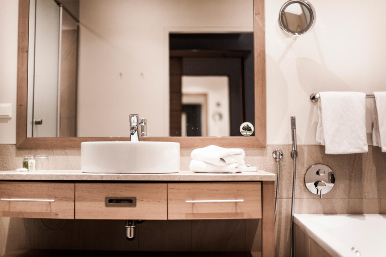 Bathroom 4, G'sund & Natur Hotel Die Wasnerin - Adults Only, Liezen