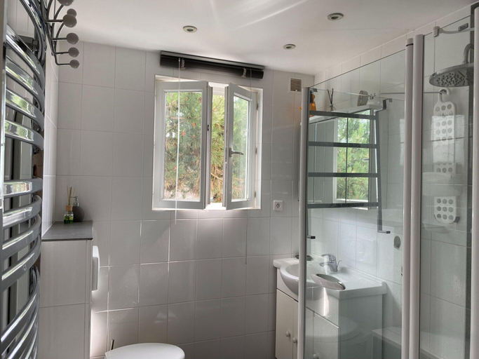 Bathroom 3, Holiday Flat in Cayeux-sur-mer Near Beach, Somme