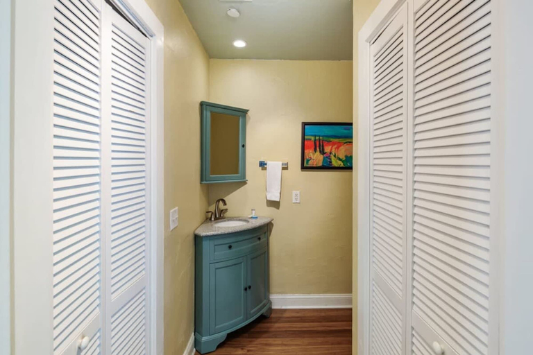 Room 2, Sky Suite on Duval by Brightwild Condo w Balcony, Monroe