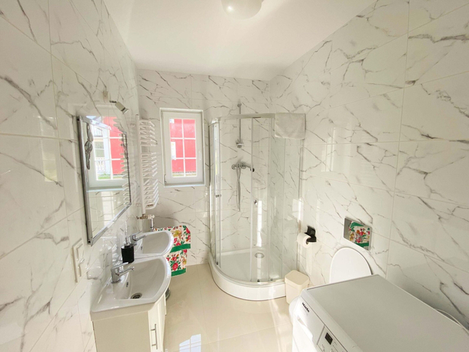 Bathroom 4, Holiday Home in Nowe Warpno Near Harbor, Police