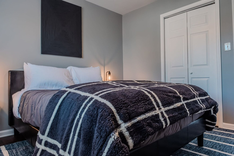 Room 5, Cozy Modern Villa in New Castle, New Castle