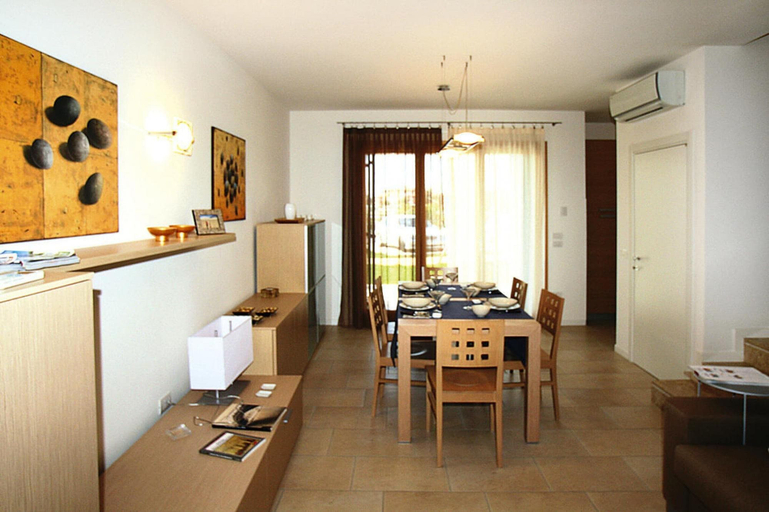 Others 4, Apartment in Lido Altanea Est With Terrace, Venezia