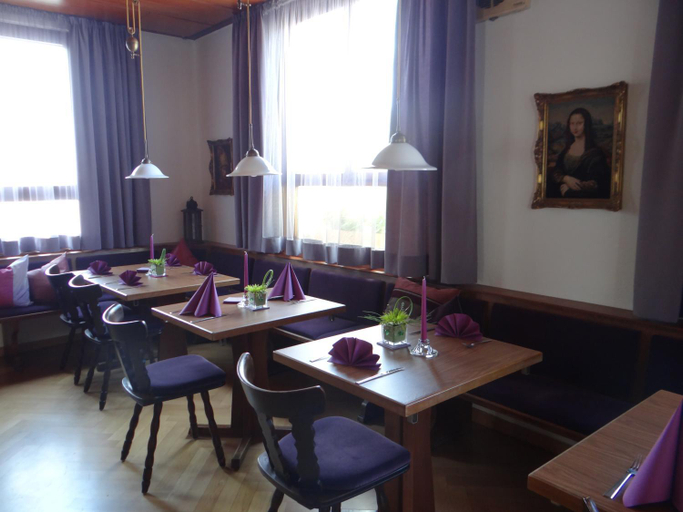 Food & Drinks, Hotel-Restaurant Zum Goldenen Hahnen, Ludwigsburg