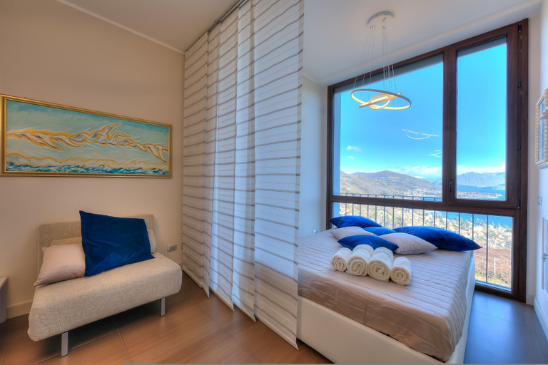 Room 4, Suite on The Lake in Meina, Novara