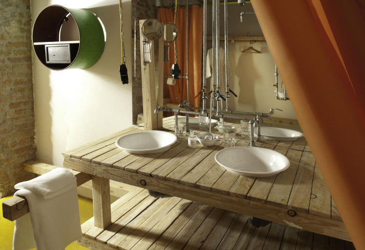 Bathroom 3, Wiener Gaste Zimmer, Wien