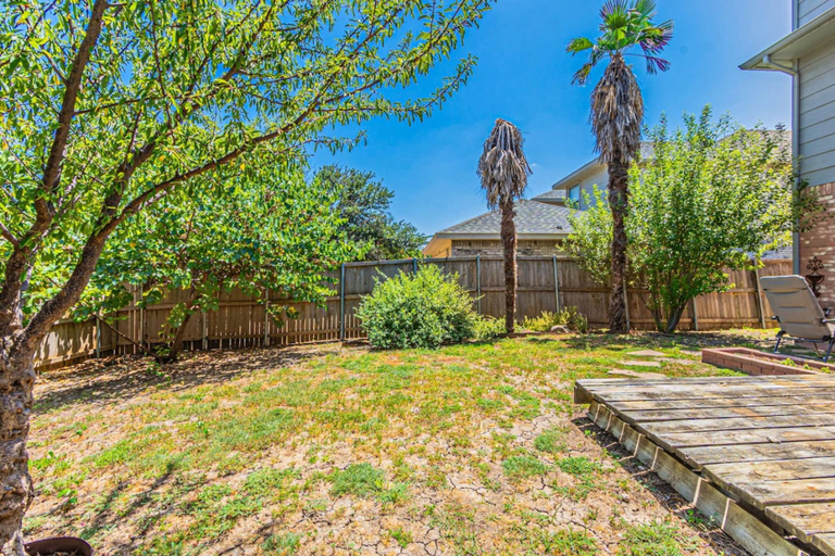 Room 4, Lux 3-br Garage Gated Yard by The Star Frisco, Collin