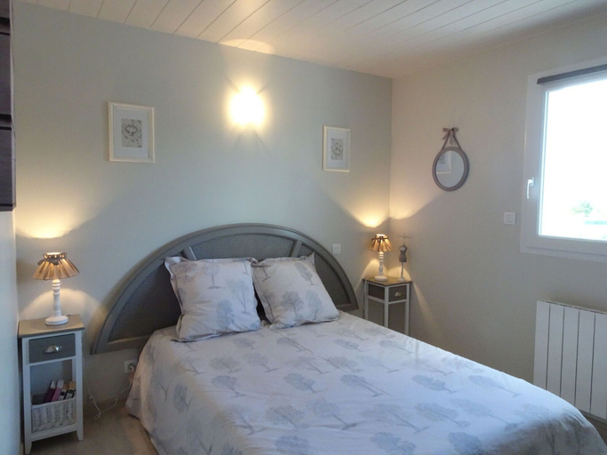 Bedroom 2, Modern House not far From Mont Saint-michel, Manche