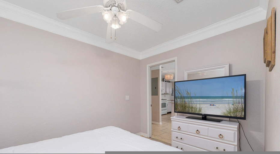Bedroom 3, Seaside Haven: Stylish Condo, 3 Pools New Rental, Saint Johns