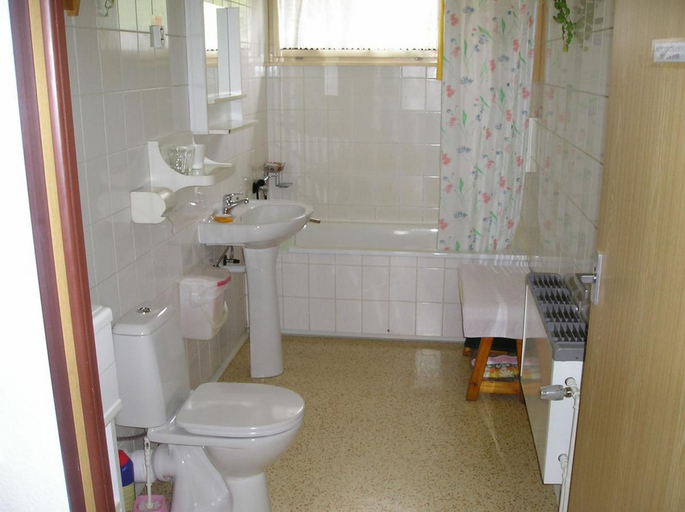Room 4, Apartment Pavla With 3 Bedrooms and 1 Bathrooms, Karlovy Vary