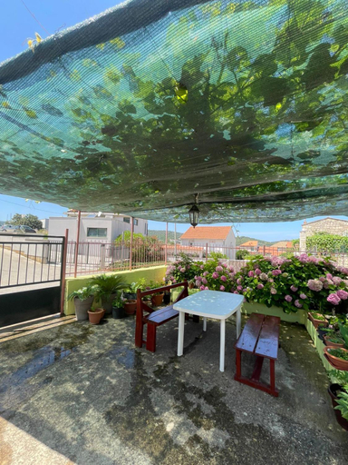 Garden 5, Apartments Bilic, Vis