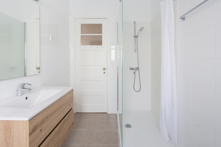 Bathroom 5, Casa da Avenida IV in Lisboa, Lisbon