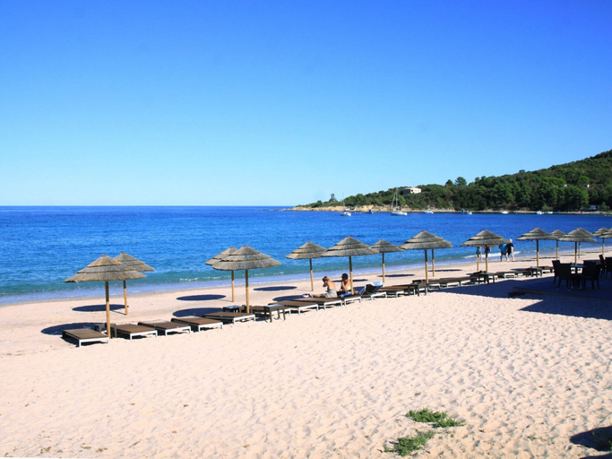 View from property 2, Apartment Near Pinarellu Bay Beach, Corse-du-Sud