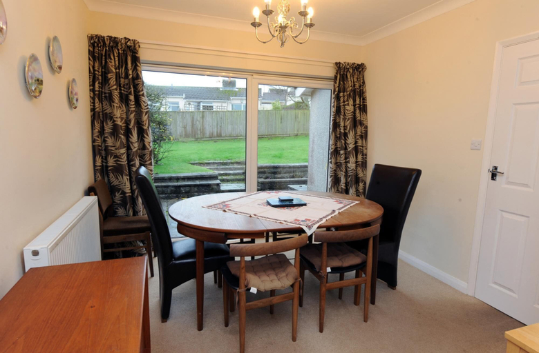 Others 5, Glan Heulog - Near to Beach Pet Friendly, Pembrokeshire