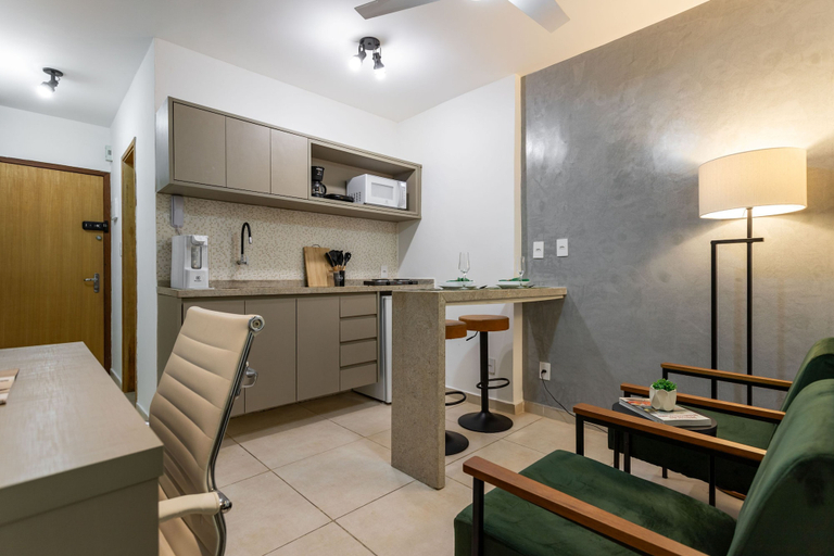 Room 3, In Front of the Underground and 8 Minutes From the Beach Sf228, Rio de Janeiro