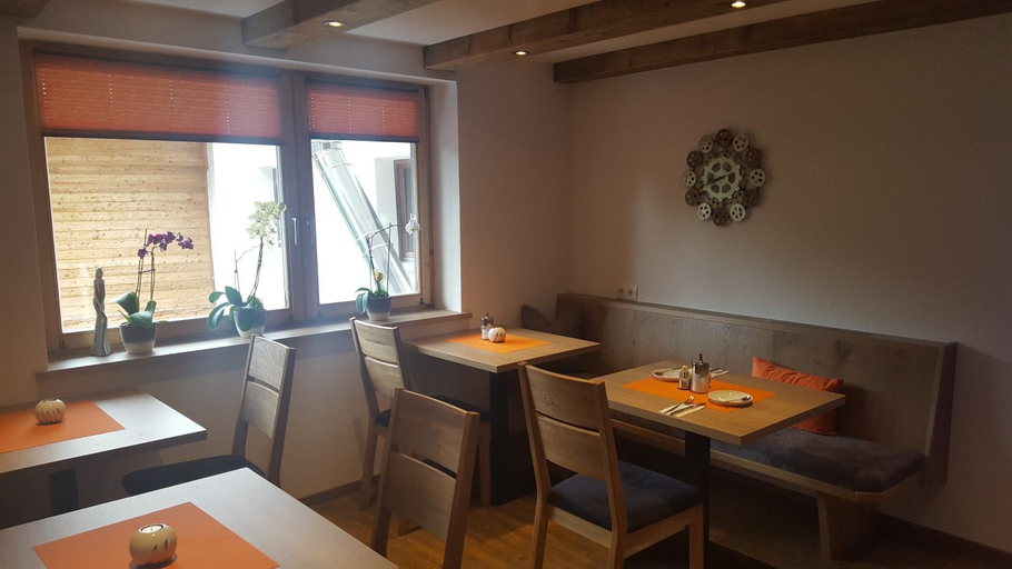 Food & Drinks 3, Haus Talblick, Landeck