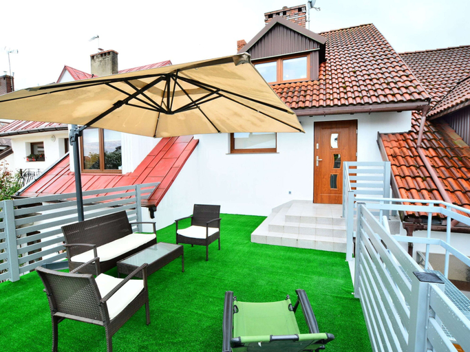 Balcony 3, Spacious Holiday Apartment With a Large Terrace, Kołobrzeg