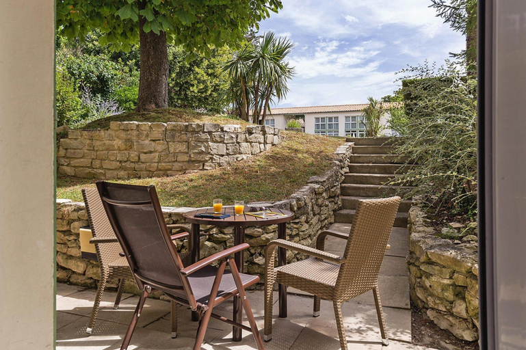 Dining 4, Residence Le Palais des Gouverneurs, St. Martin-de-re-formerly TUI Ferienhaus, Charente-Maritime
