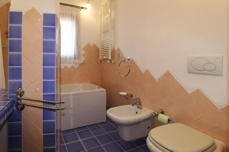 Bathroom 2, Holiday House, La Conia Cannigione, Olbia-Tempio