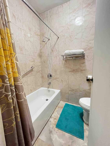 Bathroom, 1-bed Apartment in St Margrets Bay