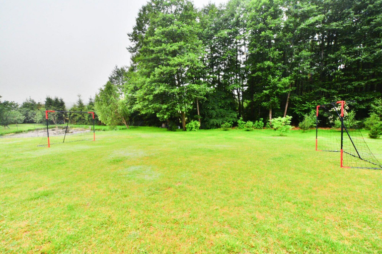 Garden 3, Comfortable, Large Holiday Home With a Garden, Sławno