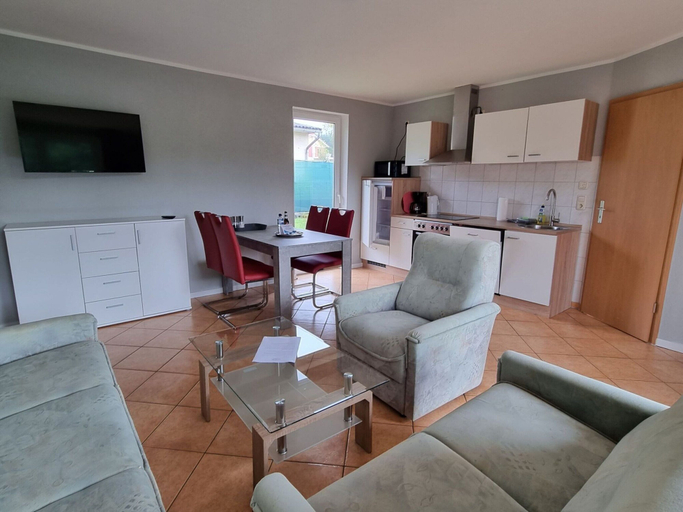 Living area 2, Reihenhaus mit Terrasse am Gross Labenzer See, Nordwestmecklenburg