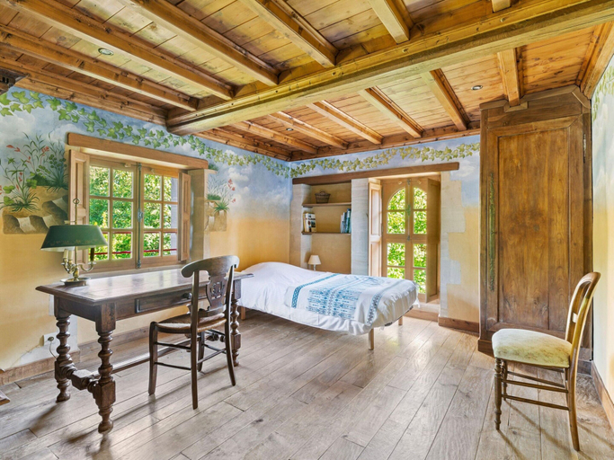 Bedroom 2, Norman Manor House 8-10 Pers, Calvados