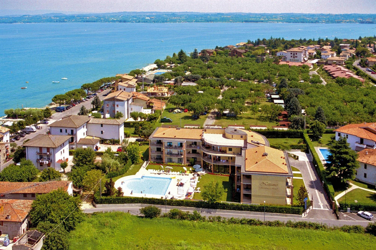 Pool 5, Residence Nettuno at Peschiera, Verona