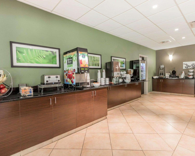 Food & Drinks 5, Sleep Inn & Suites Middlesboro, Bell