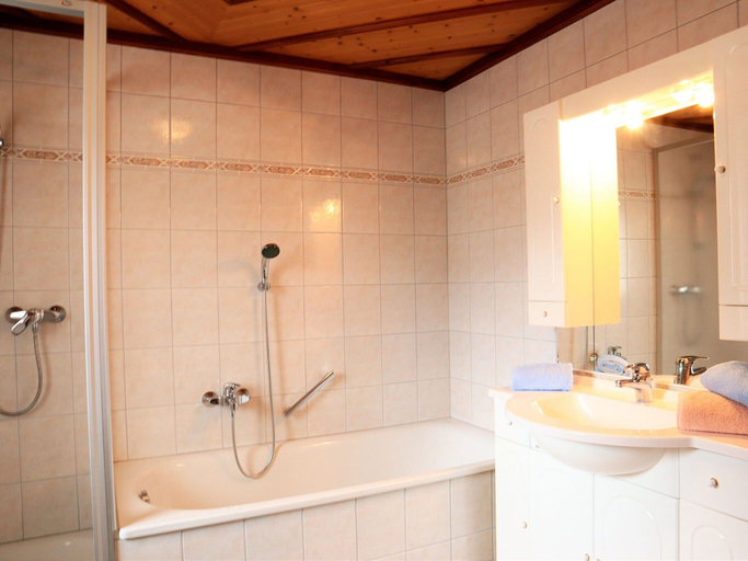 Bathroom 3, Apartment in Wald Near Krimml Waterfalls, Zell am See