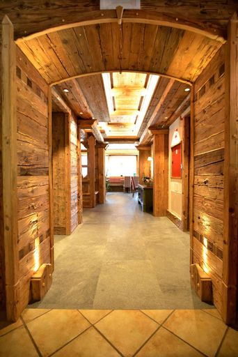 Public Area, Wellness Hotel Dolomia, Trento