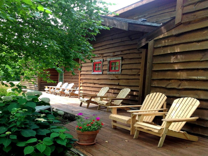 Others 2, Finger Lakes Lodging, Onondaga