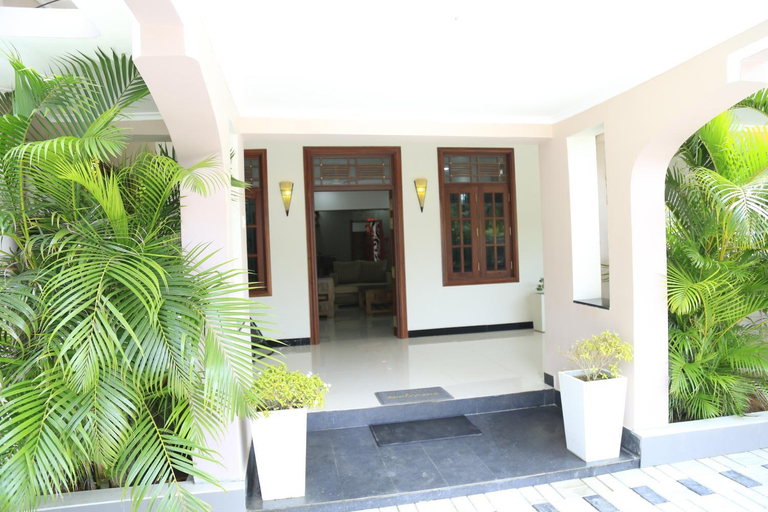 Others 5, Superior rest, Jaffna
