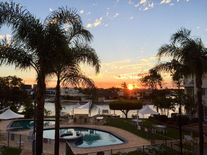 Sport & Beauty 4, Pelican Cove Apartments, Gold Coast